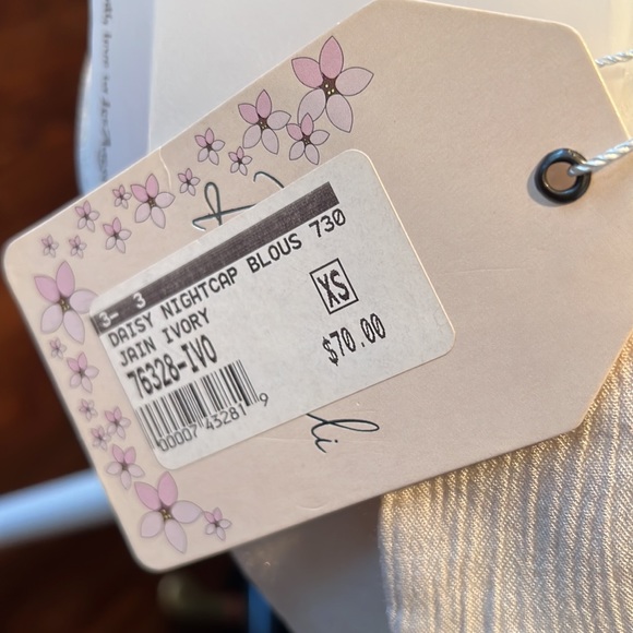 🎉 2X HP 🎉  NWT Rahi Cali Daisy Nightcap Blouse - Picture 12 of 16